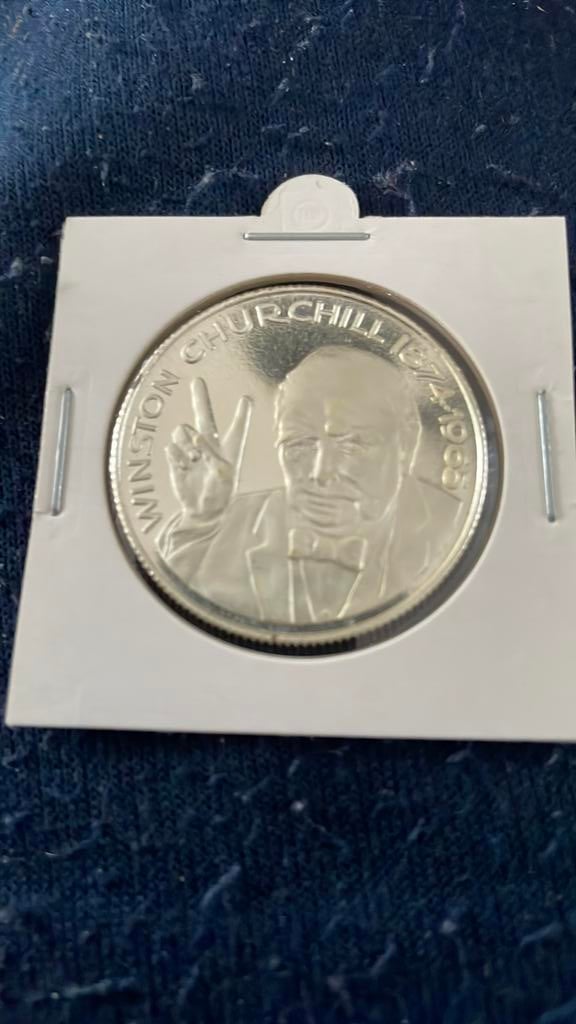 Zilveren of verzilverd ? Churchill Herdenkingsmunt, Ophalen of Verzenden, Losse munt