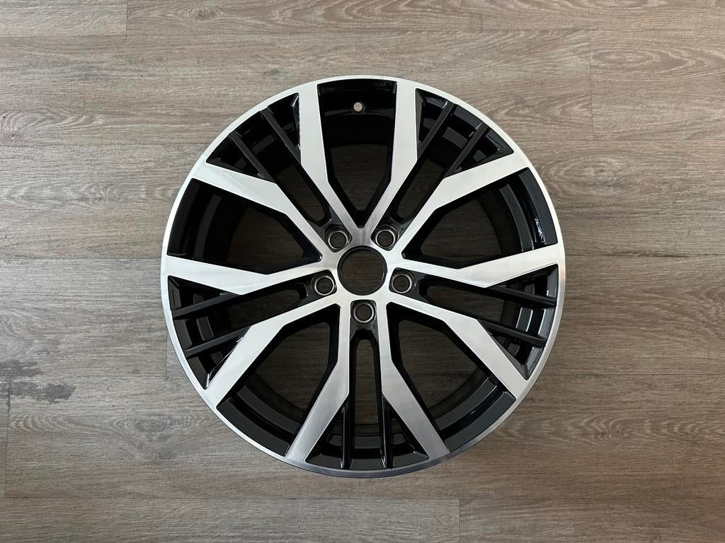 19'' ORI VW Golf 7R GTI Santiago 5G0601025AN Velgen SET, Auto-onderdelen, Banden en Velgen, Velg(en), Zomerbanden, 19 inch, 225 mm