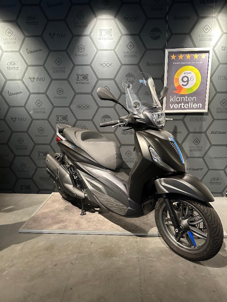 Piaggio Beverly 400cc 2025 BTW motor van de 1e eigenaar, Motoren, Motoren | Piaggio, Bedrijf, Scooter, 12 t/m 35 kW, 1 cilinder