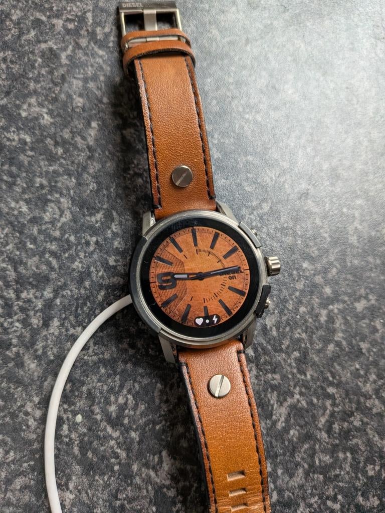 Diesel Griffted Smartwatch - Stoer en Functioneel!, Sieraden, Tassen en Uiterlijk, Smartwatches, Gebruikt, Diesel, Ophalen of Verzenden