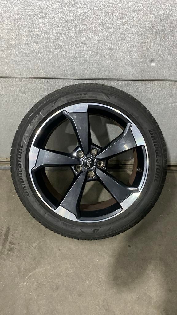 Winterset Audi Q5 Bridgestone nieuw!!!, Ophalen, Gebruikt, 255 mm, Banden en Velgen