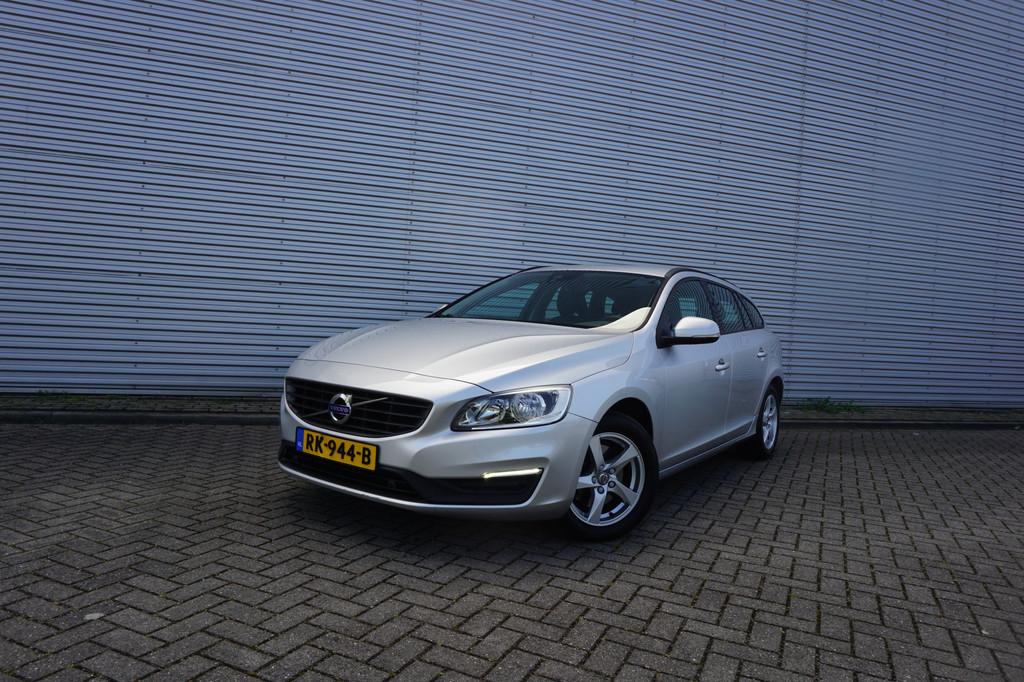 Volvo V60 2.0 D3 Kinetic AUTOMAAT - Climate / Navi / Cruise, Auto's, Volvo, Bedrijf, Te koop, V60, ABS, Airbags, Airconditioning