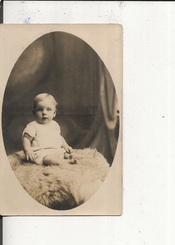 Loosduinen Onbekend helder ventje op schapenvacht Fotokaart, Ophalen of Verzenden, Voor 1920, Ongelopen, Zuid-Holland