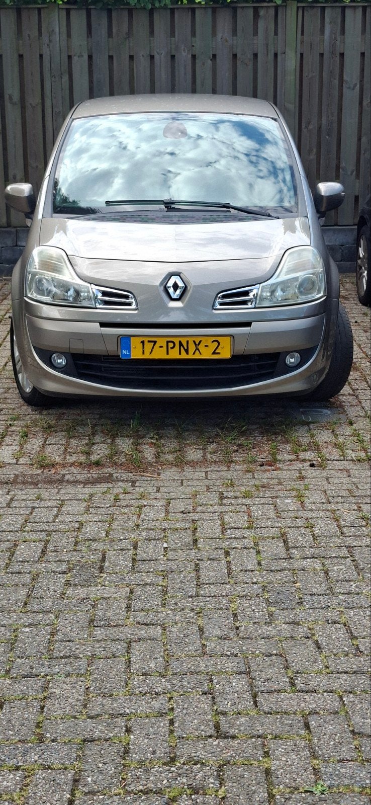 Renault Grand Modus 1.2 TCE 2011 Beige, Auto's, Voorwielaandrijving, 4 cilinders, 100 pk, Origineel Nederlands