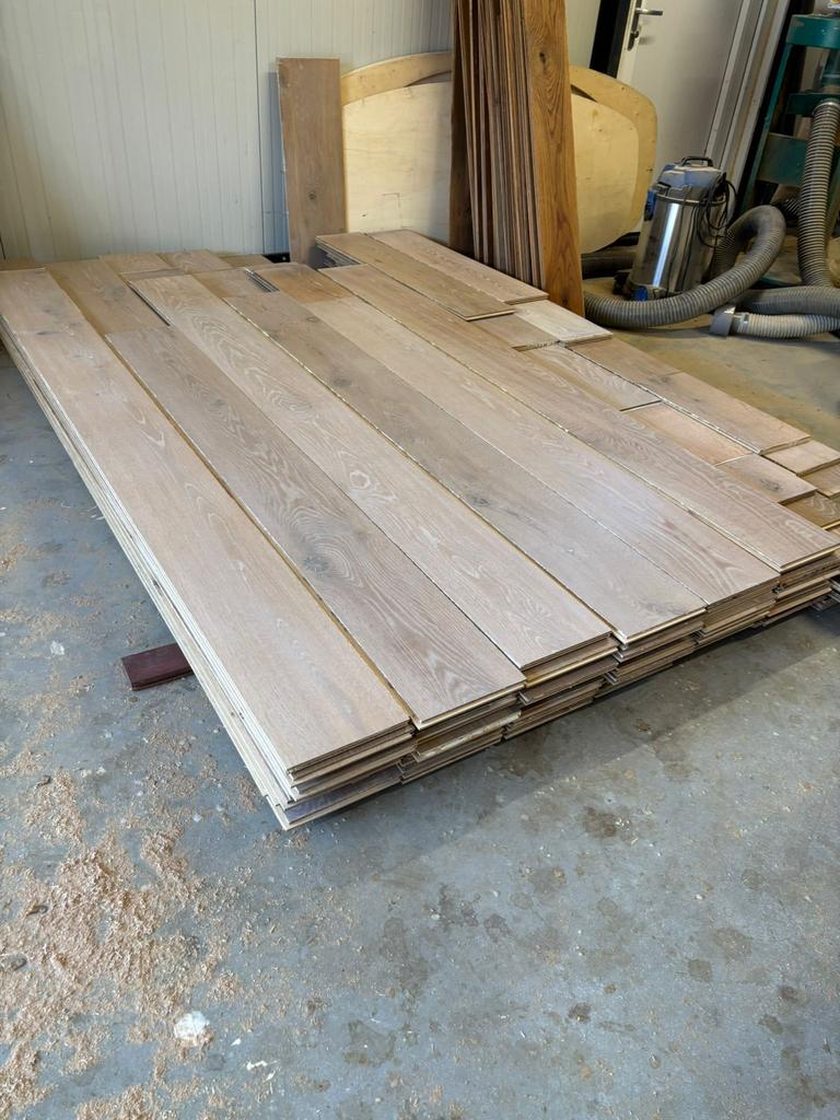 Prachtige +/-48m2 eiken  multivloer 22cm breed 275cm lang, Ophalen, Vloerdelen of -planken, Zo goed als nieuw, 10 m² of meer