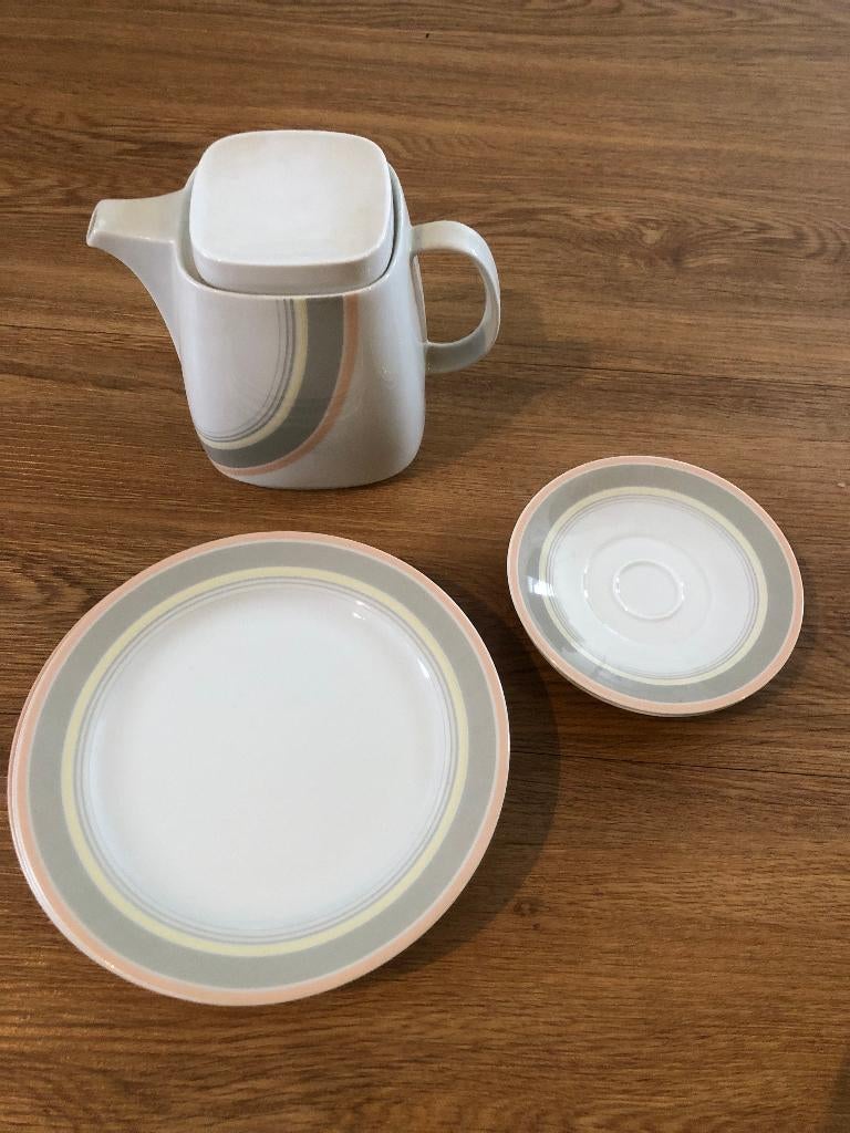theepot met borden, Ophalen, Overige materialen, Gebruikt, Bord(en)