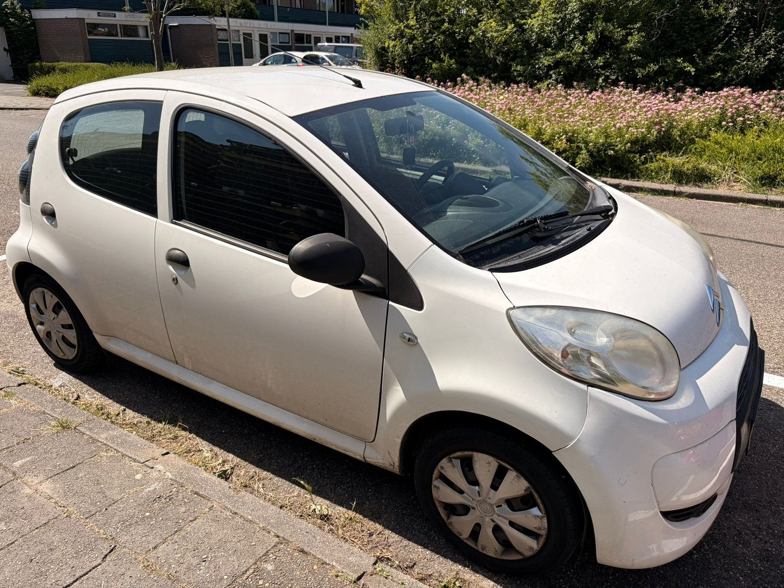 Citroën C1 1.0 5-DRS 2010 Wit, Auto's, Voorwielaandrijving, Zwart, 4 stoelen, C1