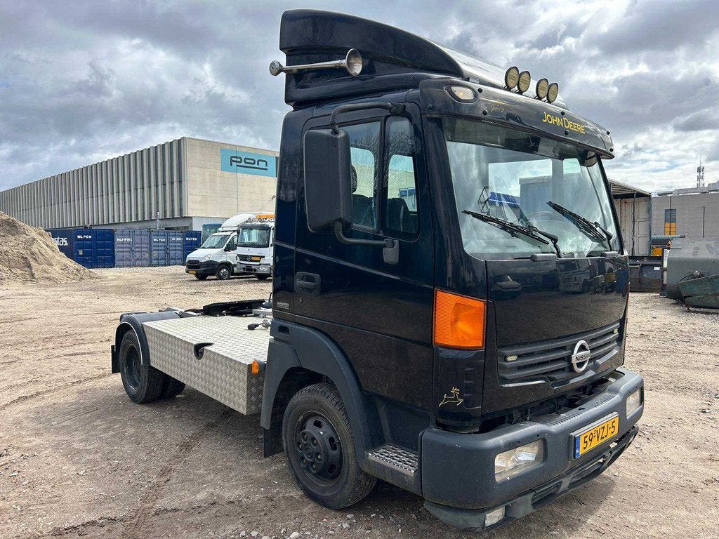2009 Nissan Atleon BE trekker inclusief Oplegger, Gebruikt, Bedrijf, Euro 4, Te koop