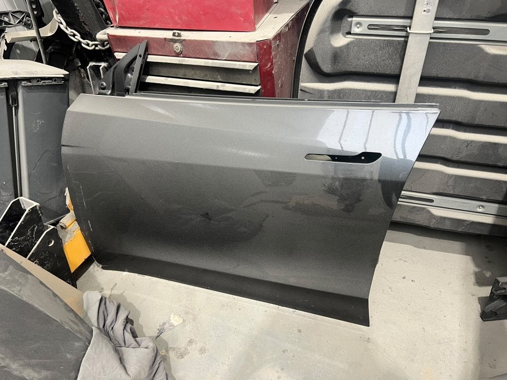 Tesla Model Y voordeur – Grijs – Origineel 2026, Ophalen, Gebruikt, Achter, Deur