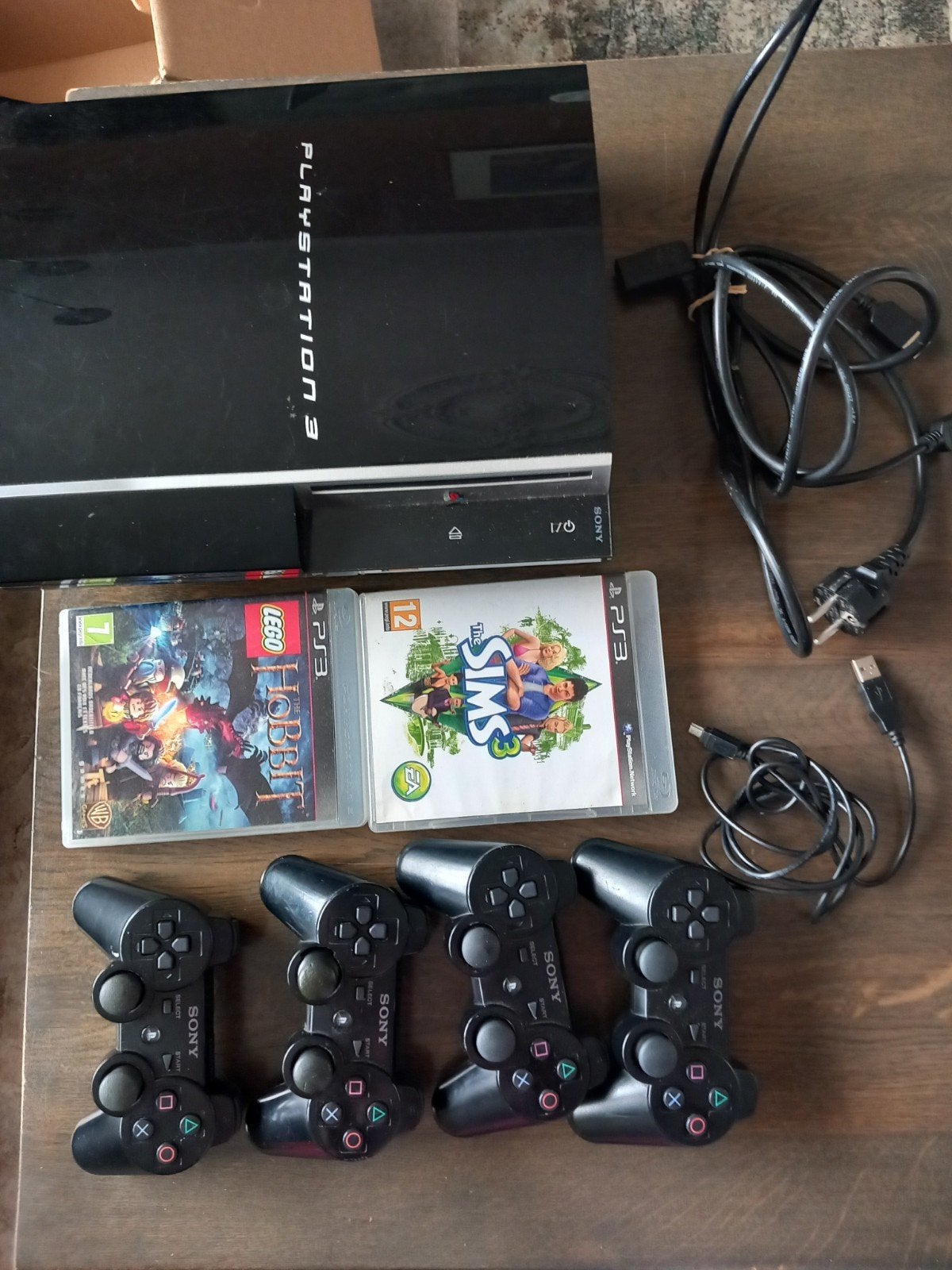 PlayStation 3 Slim met 4 controllers en 2 games, Met 3 controllers of meer, Slim, Gebruikt, Met games
