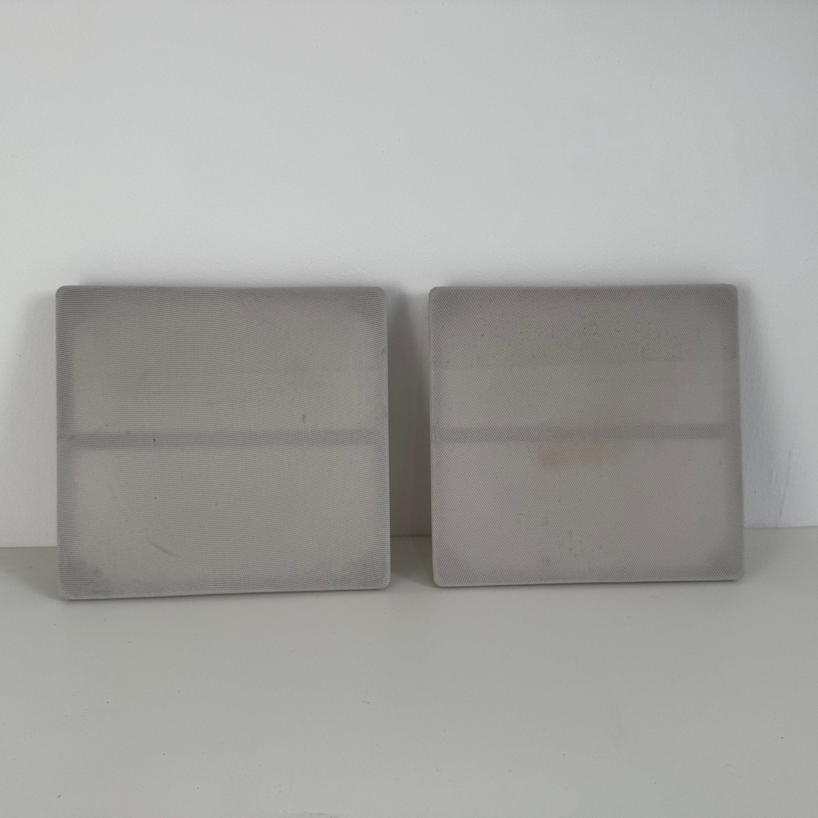 Originele Bose 301 frontjes / speakergrilles – Wit, Ophalen of Verzenden, 120 watt of meer, Front, Rear of Stereo speakers, Bose