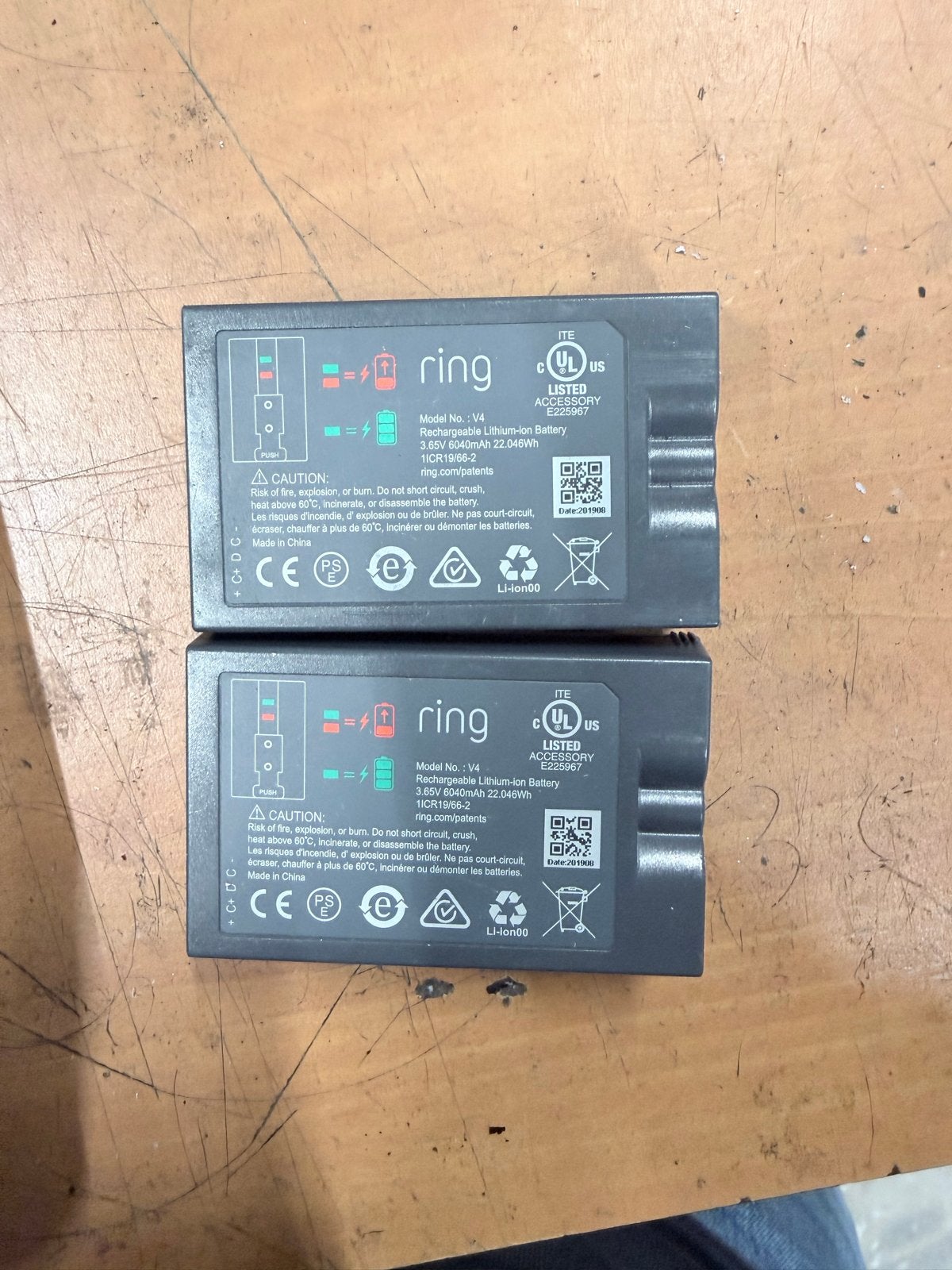 Ring Oplaadbare Batterij (2 stuks) - Model V4, Ophalen of Verzenden, Gebruikt, Oplaadbaar