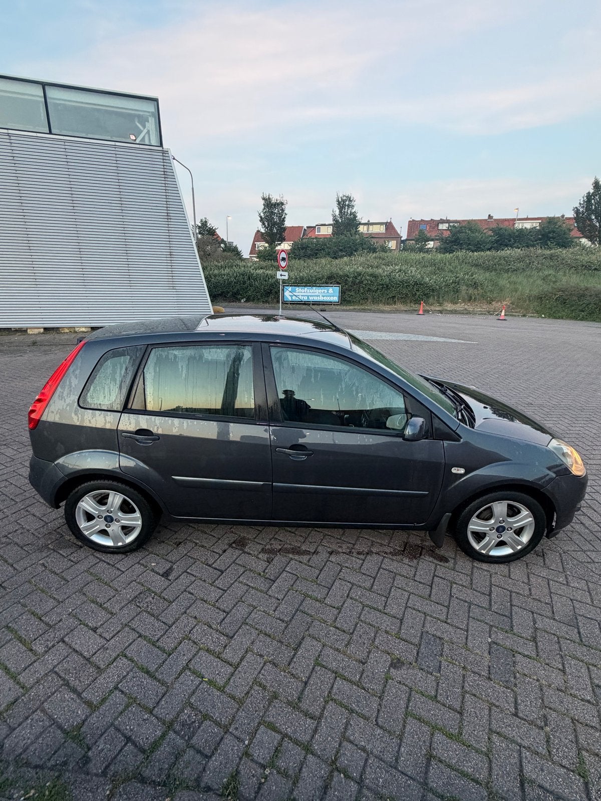 Ford Fiësta 1.3 8V 5DR 2008 Grijs, 1299 cc, 40 €/maand, 4 cilinders, Origineel Nederlands