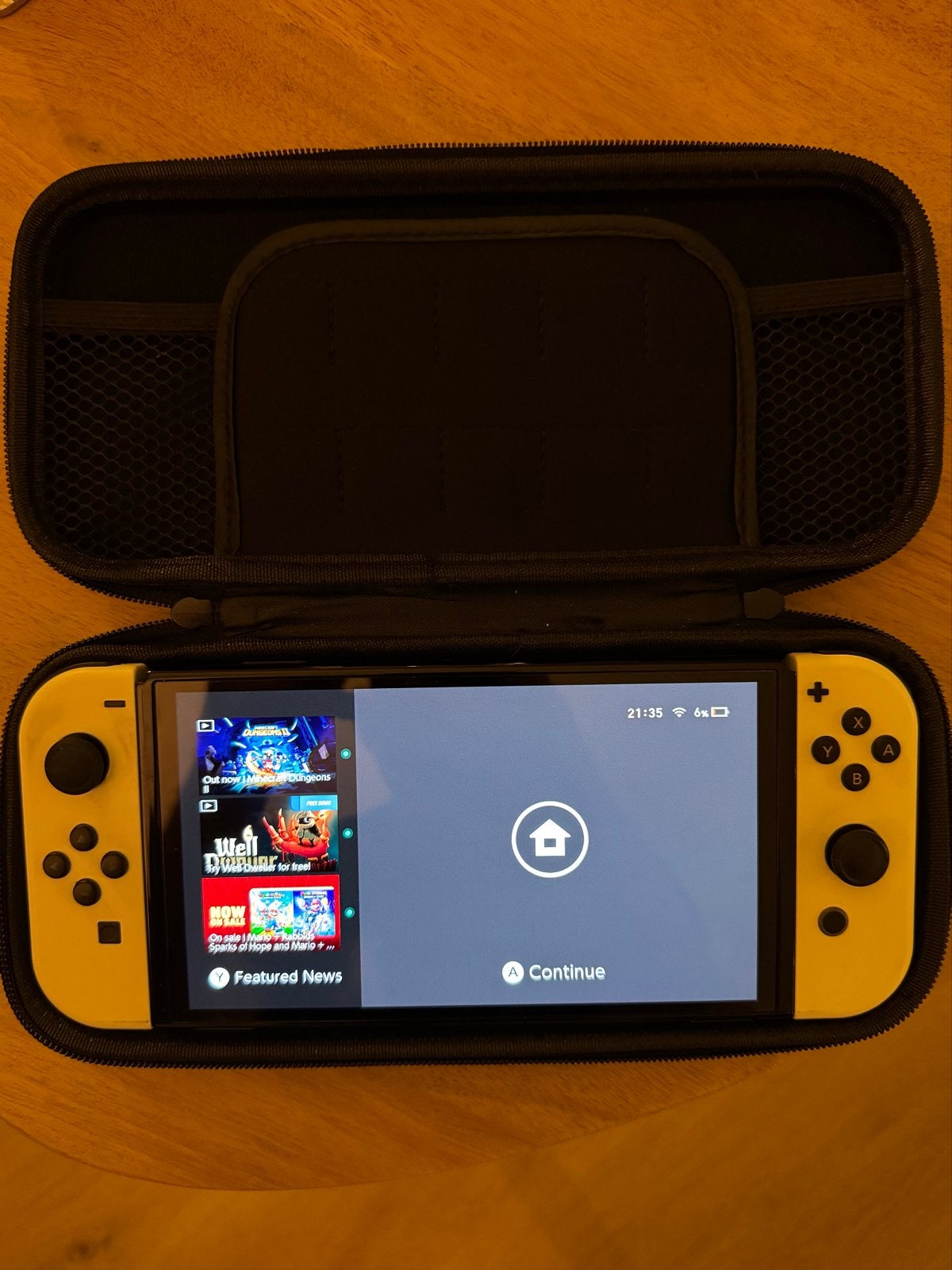Nintendo Switch OLED met beschermhoes en 128GB SD kaart, Switch OLED, Ophalen of Verzenden, Zo goed als nieuw, Met 1 controller