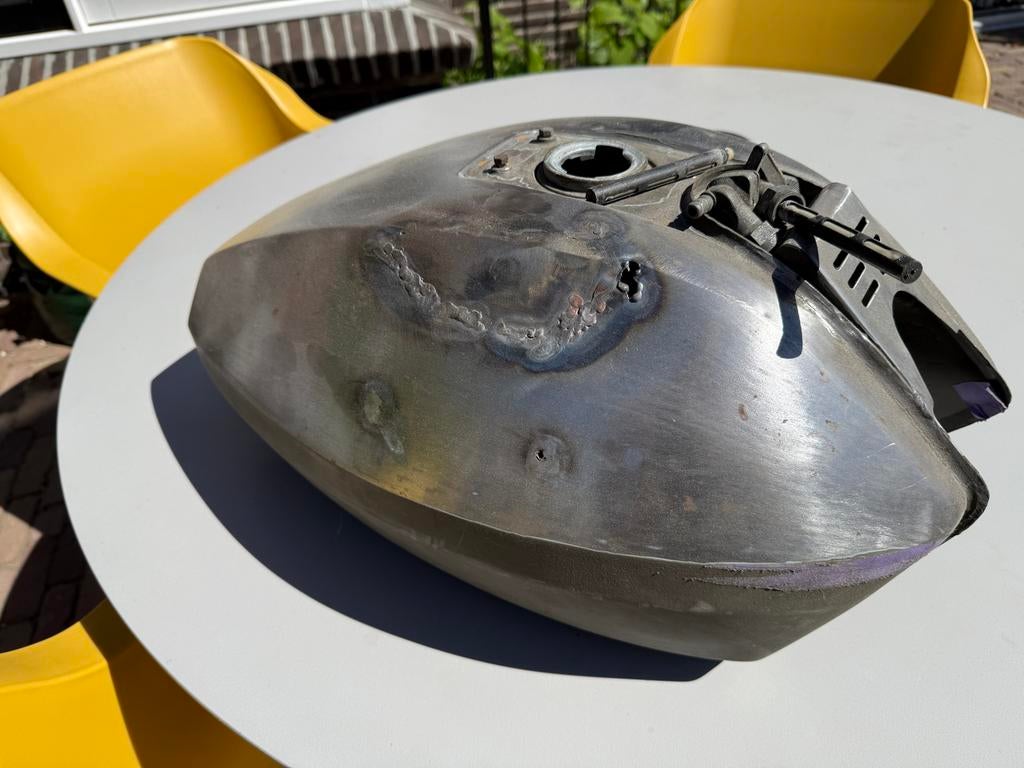 Moto Guzzi V50 brandstoftank - Gebruikt, voor restauratie, Ophalen, Gebruikt
