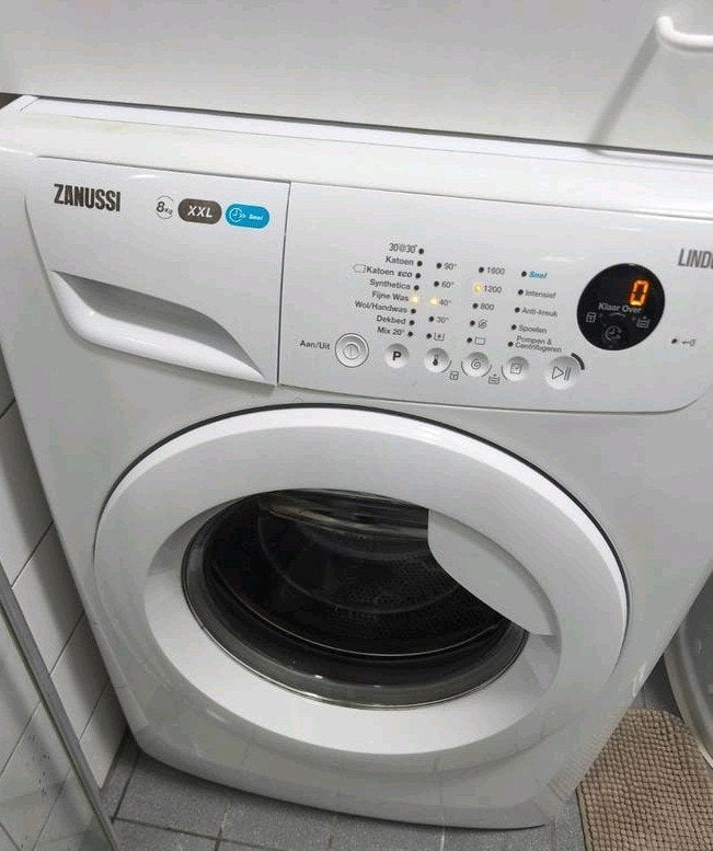 Zanussi lindo 300 wasmachine, Ophalen, Handwasprogramma, 85 tot 90 cm, 1200 tot 1600 toeren