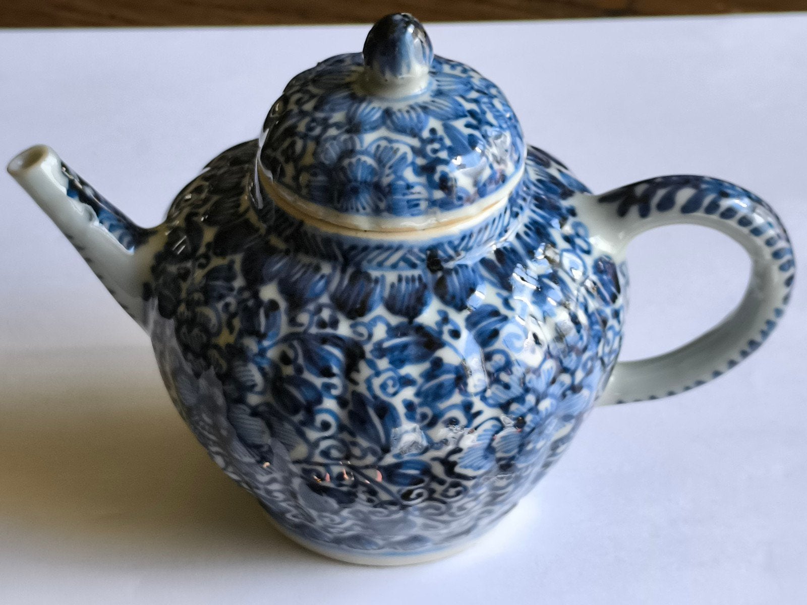 Antiek Chinees porselein trekpotje Kangxi, Verzenden