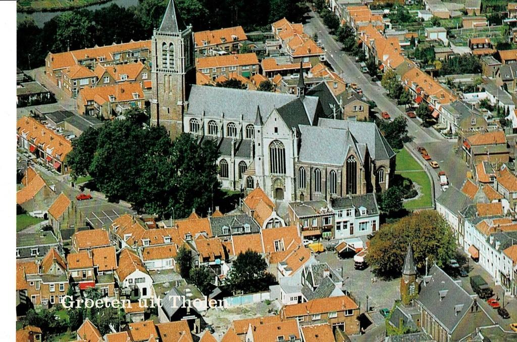 Tholen, luchtfoto, Ophalen of Verzenden, 1940 tot 1960, Ongelopen, Zeeland