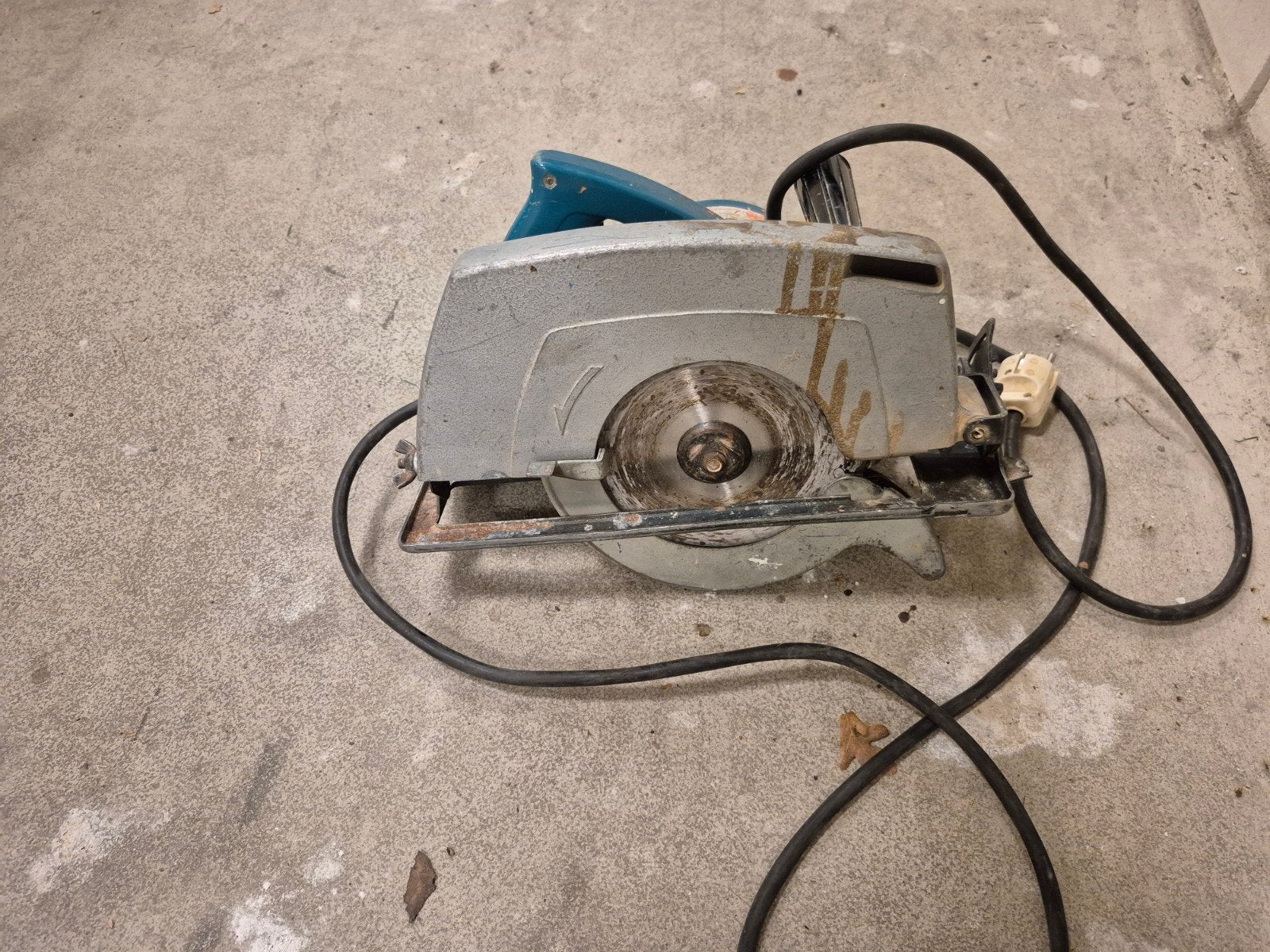makita cirkelzaag, Doe-het-zelf en Verbouw, Ophalen, Cirkelzaag, Makita, 30 tot 70 mm