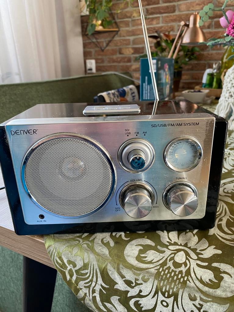 Denver Radio, Ophalen of Verzenden, Zo goed als nieuw