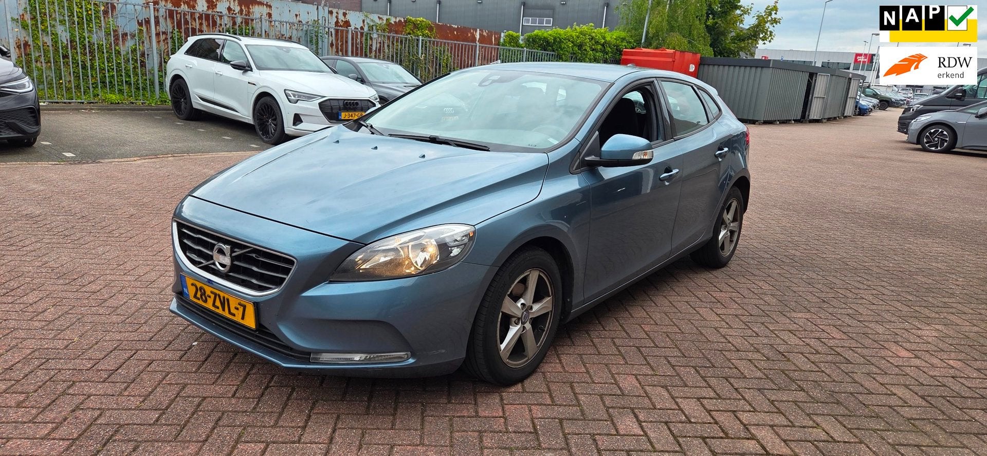 Volvo V40 1.6 D2 Kinetic Rijd en schakelt 100%, Voorwielaandrijving, Euro 5, 28 km/l, Gebruikt