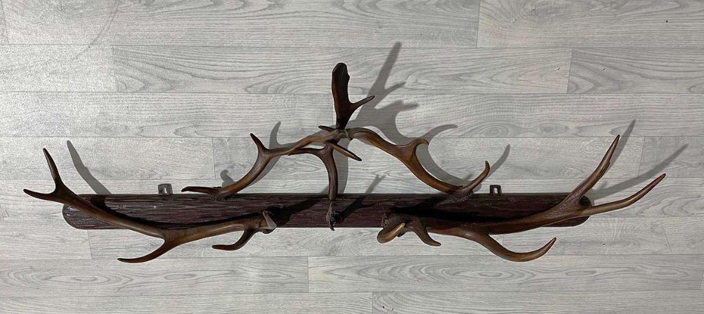 Oude houten GEWEI KAPSTOK - 132 cm breed, Overige materialen, Gebruikt, Nvt, Minder dan 100 cm