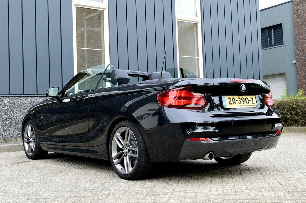 BMW 2 Serie Cabrio 218i M-Sport Rijklaarprijs-Garantie Leder, Auto's, BMW, Automaat, 12 maanden, Gebruikt, 4 stoelen