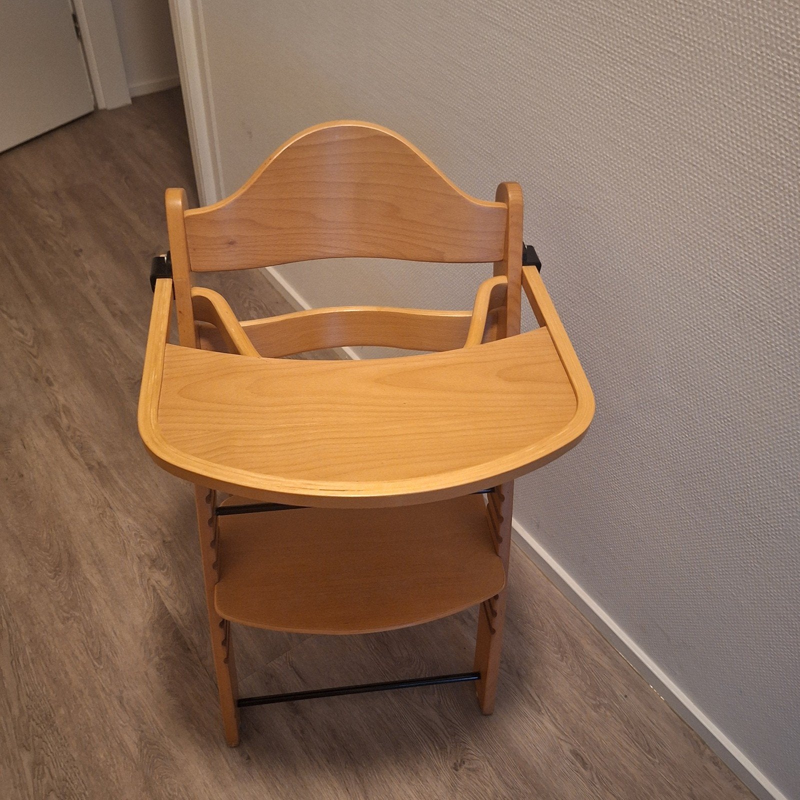 Houten meegroeistoel met eetblad, Ophalen, Zo goed als nieuw, Meegroeistoel, Afneembaar eetblad