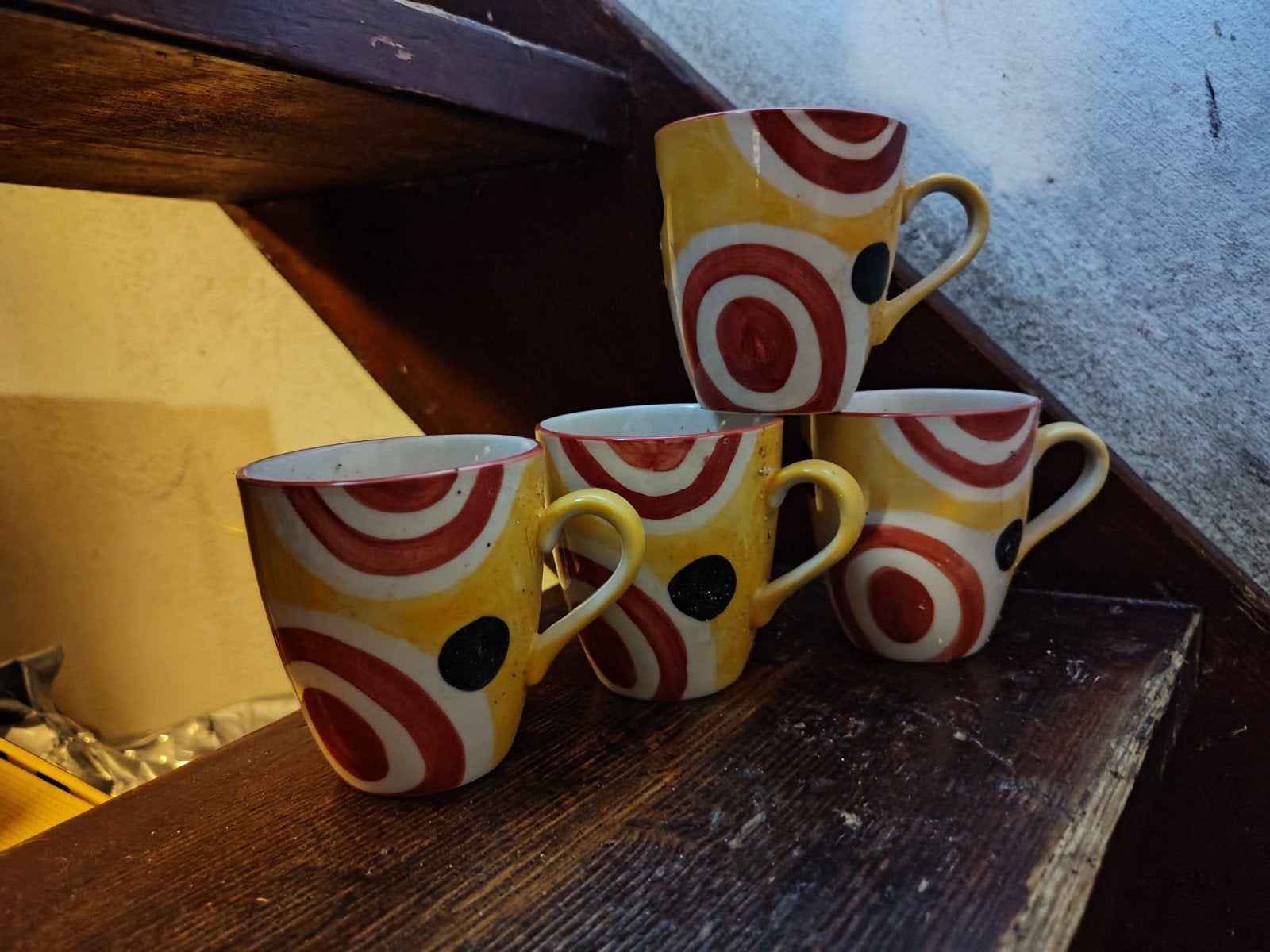 4 Vick,s handpainted mokjes, Ophalen of Verzenden, Overige stijlen, Kop(pen) en/of Schotel(s)