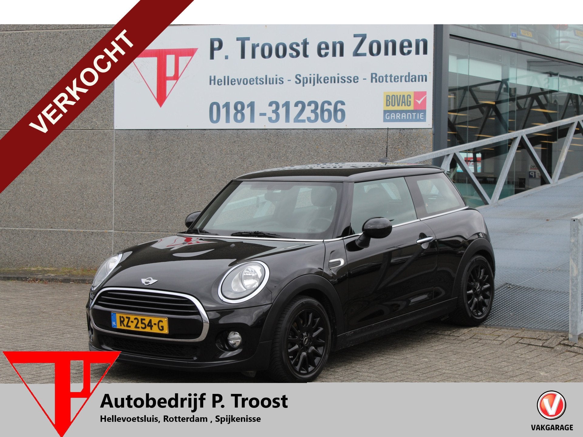 MINI Mini 1.5 Cooper Business Navigatie/Airco/Cruise control, Auto's, Mini, Voorwielaandrijving, 12 maanden, Gebruikt, 4 stoelen