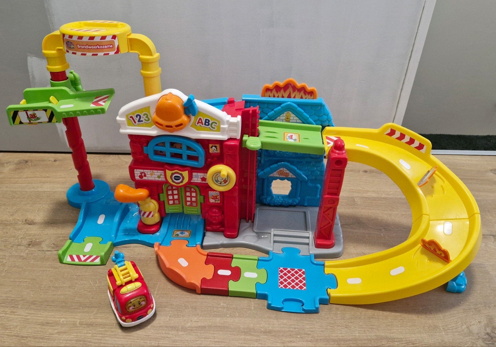 vtech toet toet brandweerkazerne, Ophalen of Verzenden, Zo goed als nieuw, 2 tot 4 jaar