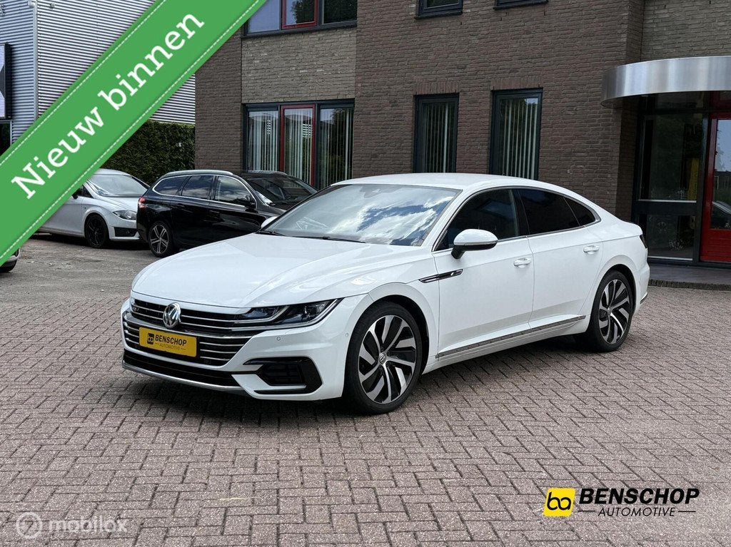Volkswagen Arteon 2.0 TSI R-Line Alcantara Carplay Navi Came, Auto's, Volkswagen, Arteon, Automatische klimaatregeling, Zwart