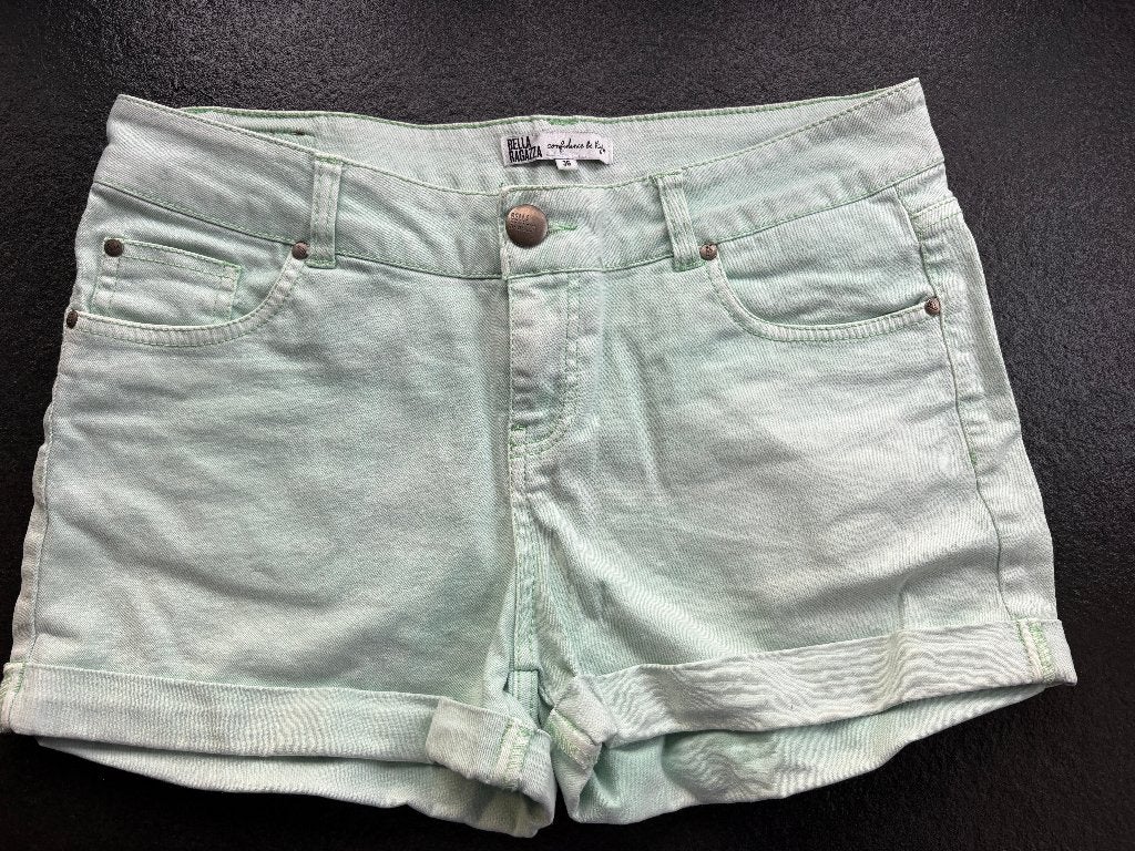 Mint groene korte broek Bella Ragazza small 36, Kort, Bella Ragazza, Ophalen of Verzenden, Zo goed als nieuw