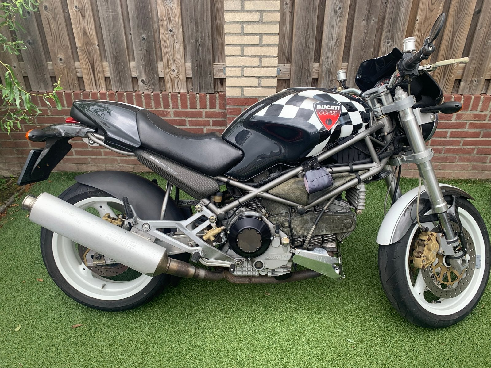 Ducati Monster 900Sie - 2001, Motoren, 2 cilinders, Gebruikt, Particulier, Handgeschakeld