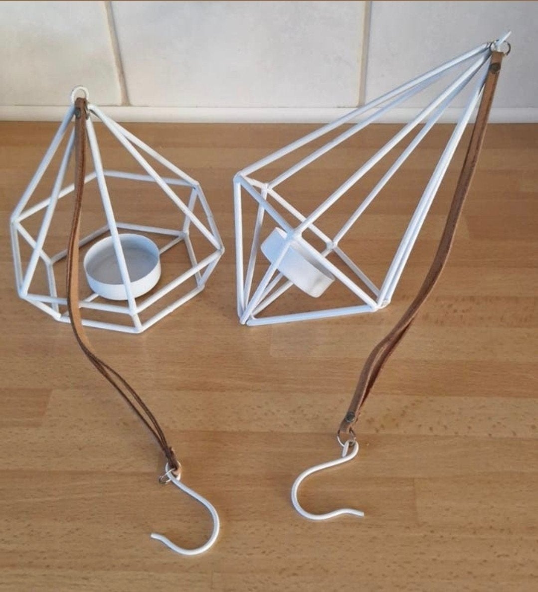 2 windlicht hangers, Huis en Inrichting, Woonaccessoires | Kandelaars en Kaarsen, Ophalen of Verzenden, Nieuw, Metaal, Minder dan 25 cm