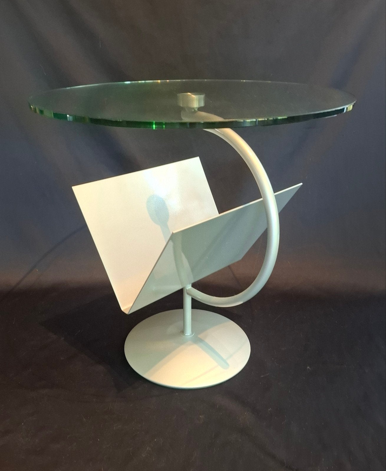 Vintage Kokoon-stijl Bijzettafel met Lectuurbak, Huis en Inrichting, Ophalen