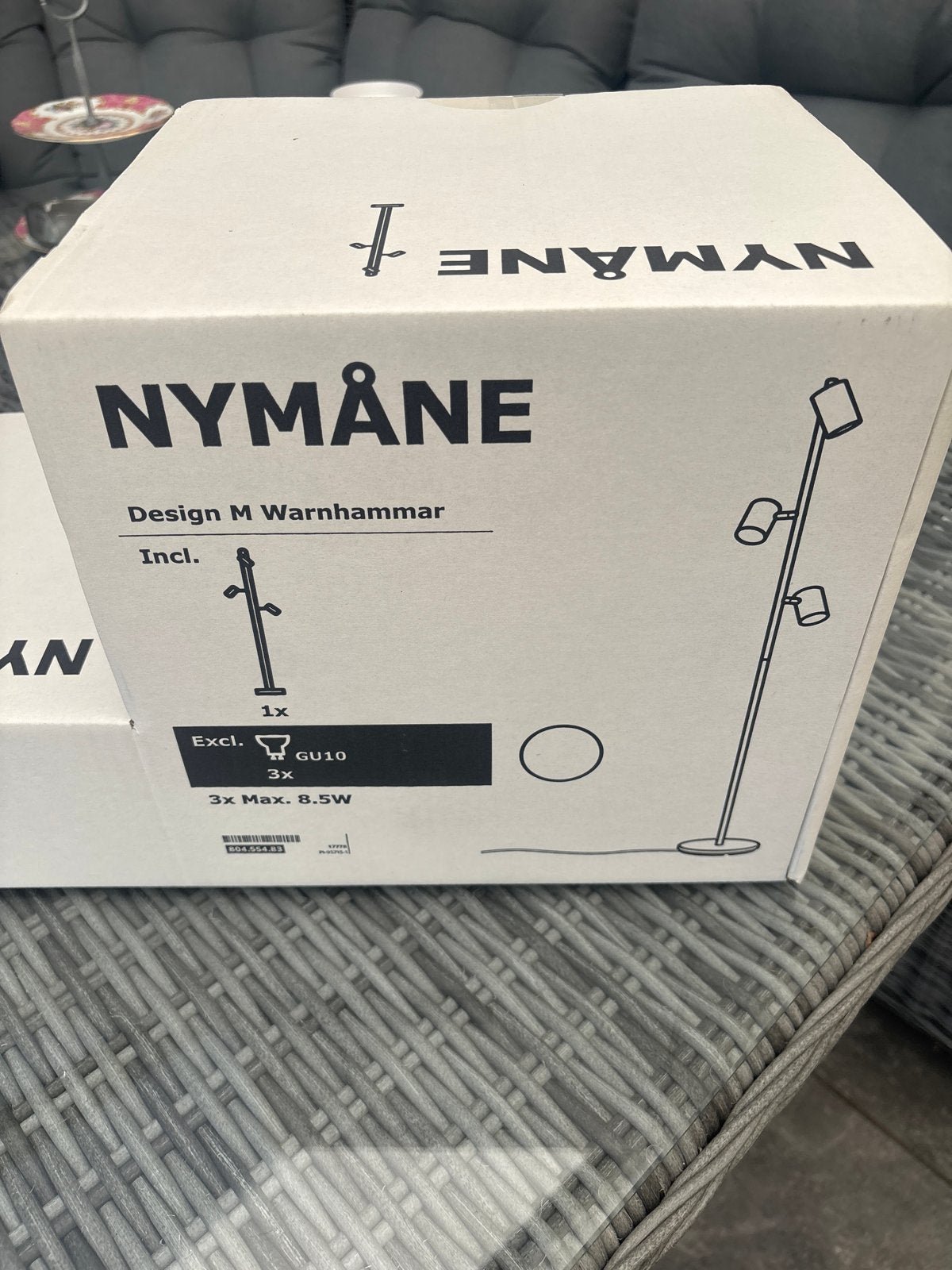 Nieuwe IKEA NYMÅNE Vloerlamp - Design M Warnhammar, Huis en Inrichting, Lampen | Vloerlampen, GU10, Nieuw, Ophalen of Verzenden