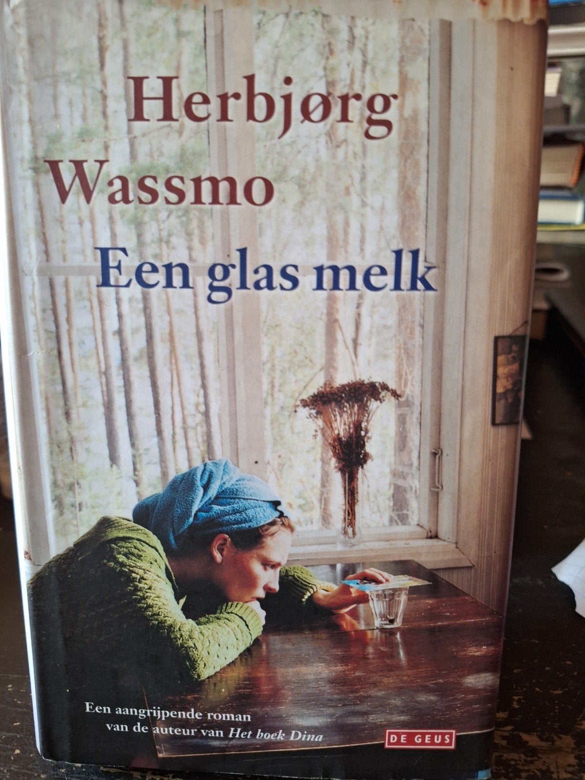 Een glas melk, Ophalen of Verzenden, Zo goed als nieuw