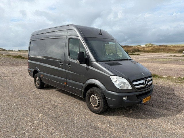 Mercedes-Benz Sprinter 319 CDI L2H2 AUT bj.2011, Automaat, Zwart, 190 pk, 2800 kg