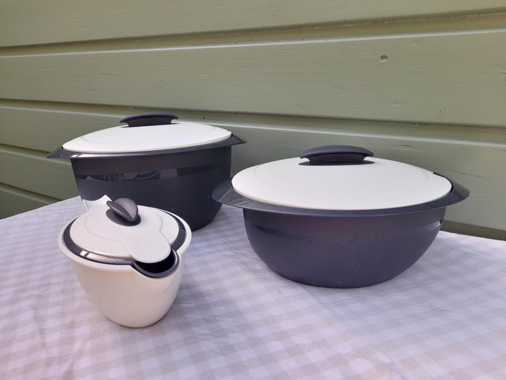 Mooie magnetron schalen van tupperware. 2 maten, en sauskom, Ophalen of Verzenden, Zo goed als nieuw, Blauw, Schaal