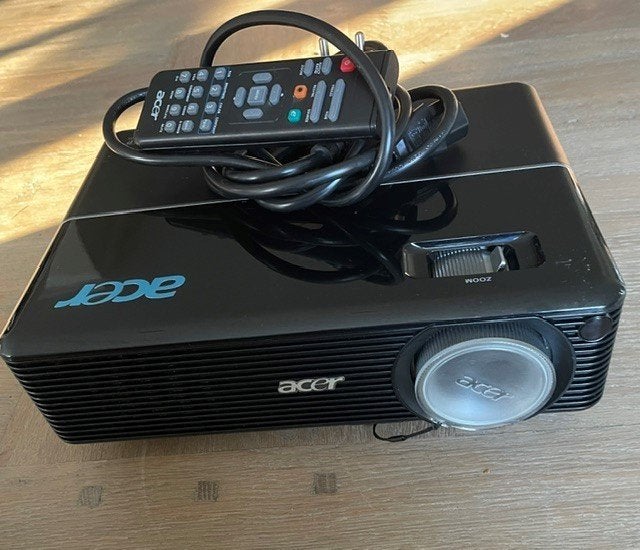 Acer Beamer met afstandbediening, Ophalen, Gebruikt, Acer