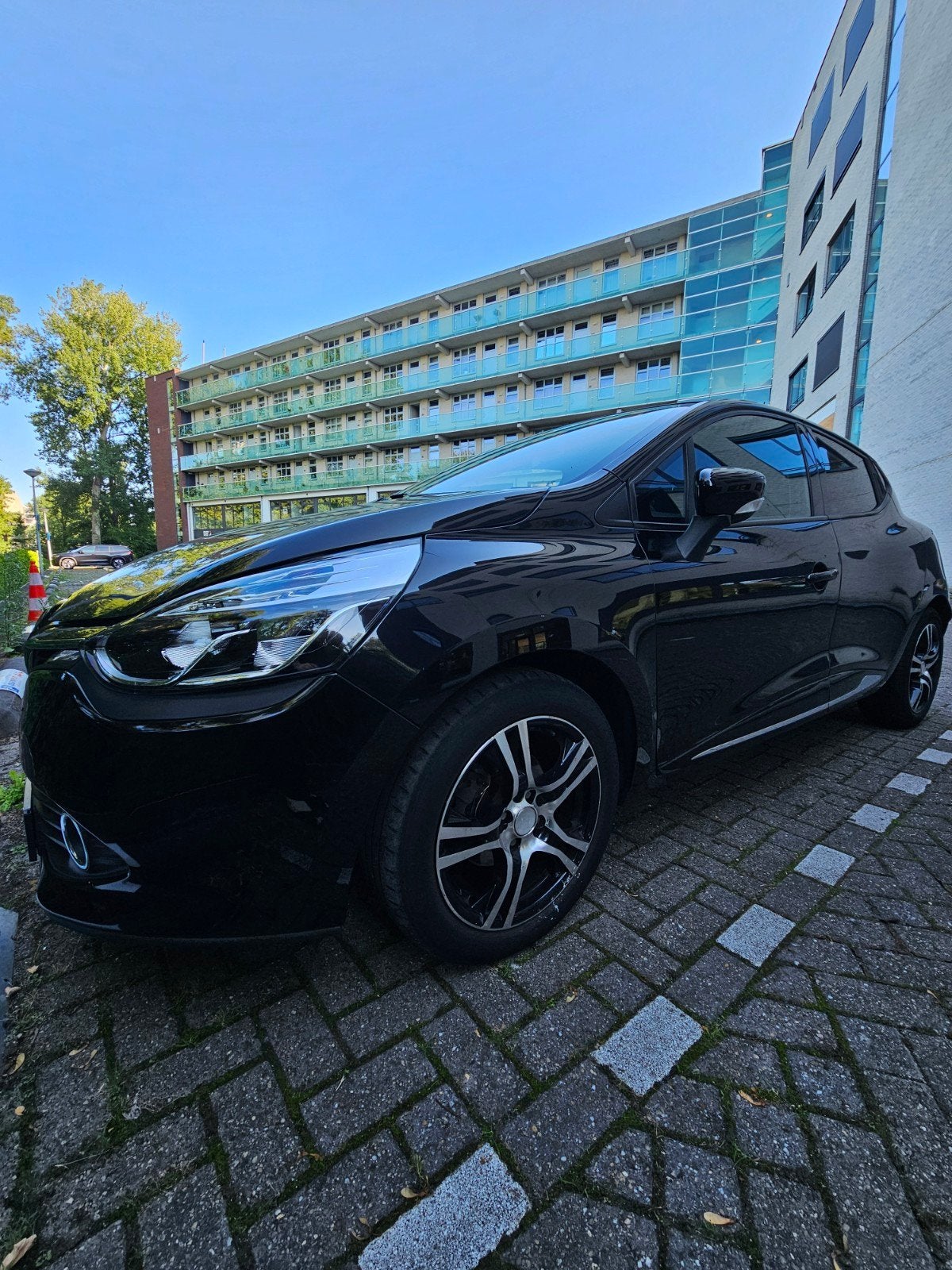 Renault Clio 1.2 5-DRS 2013 Zwart, Auto's, Renault, Voorwielaandrijving, 1200 kg, Handgeschakeld, Particulier