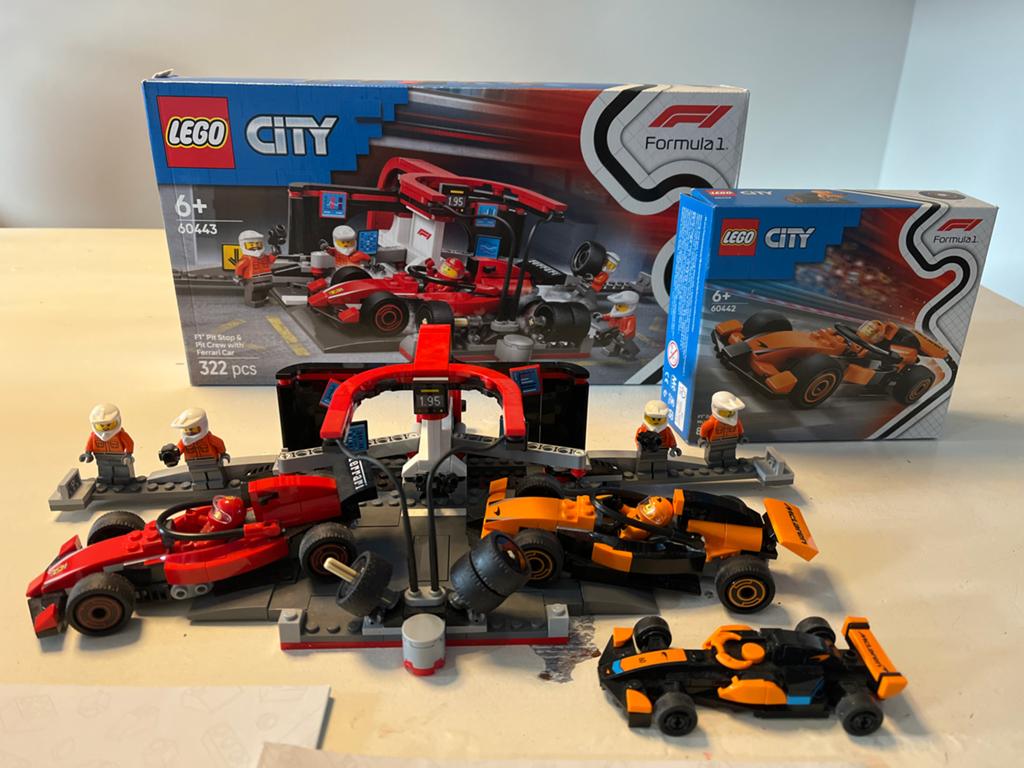 LEGO City Formule 1Raceauto's en PitstopSet (60443 en 60442), Ophalen of Verzenden, Zo goed als nieuw