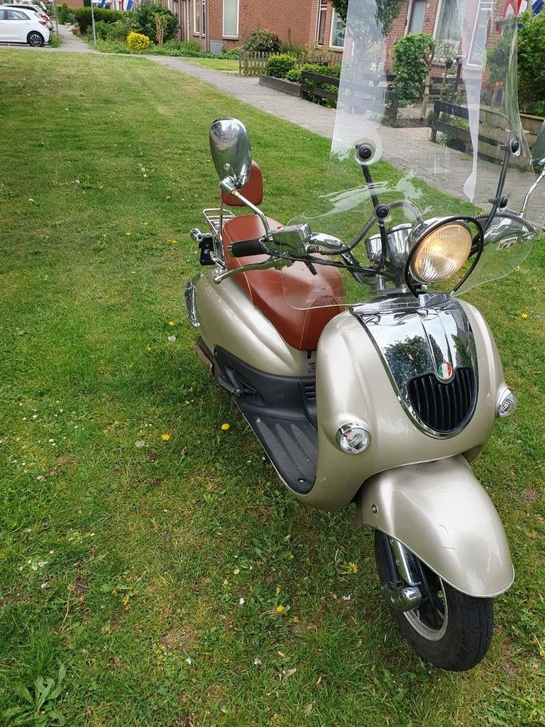 Retro scooter iva, Ophalen of Verzenden, Zo goed als nieuw, Overige typen, Overige merken