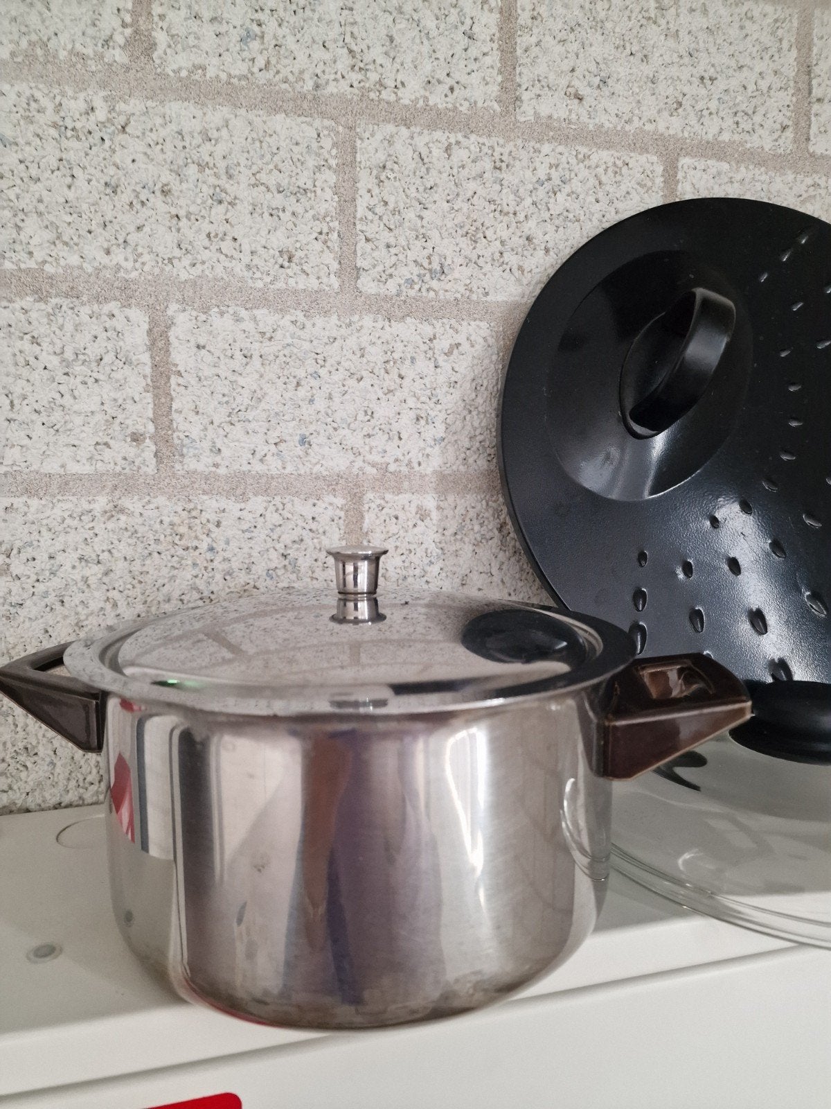 1 x kook pan 3 spat deksels €10, Ophalen of Verzenden