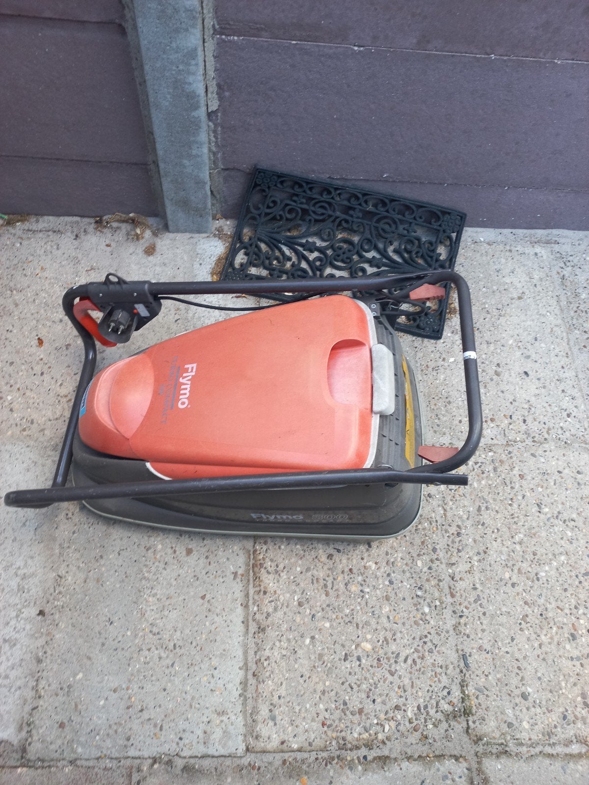 Merk flymo turbo compact 300, Tuin en Terras, Zweefmaaier, Ophalen