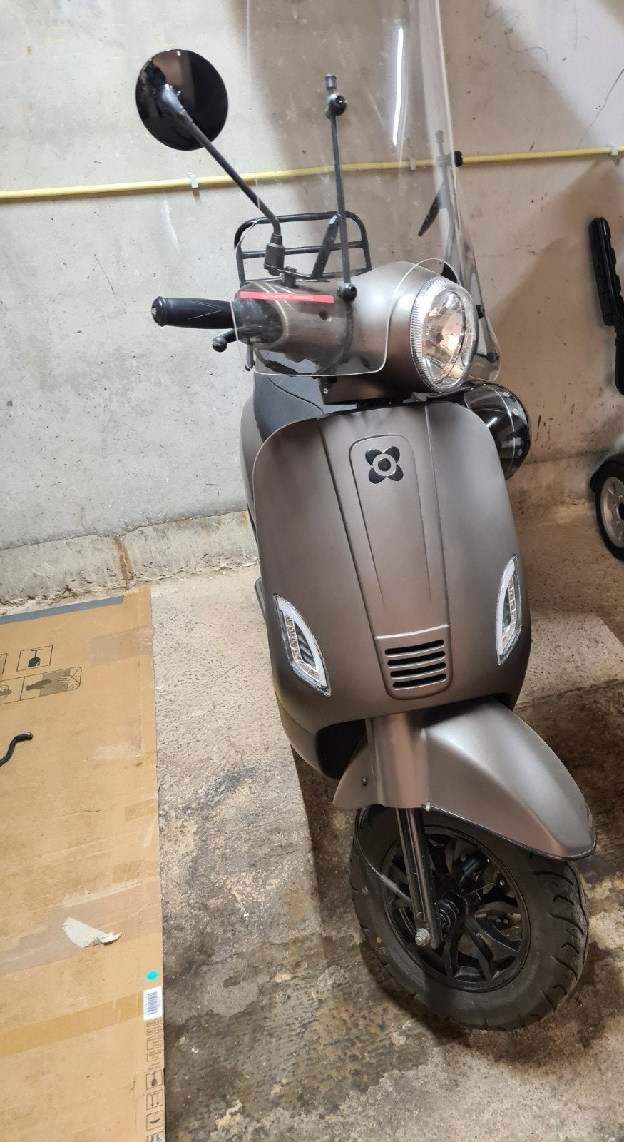 AGM VX50i Snorscooter - Zo goed als nieuw, weinig km, Ophalen, Zo goed als nieuw, Benzine, Overige merken