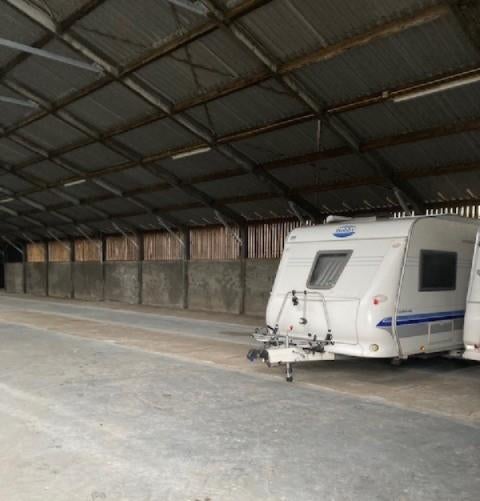Caravanstalling J.v.d.Stappen, Caravans en Kamperen, Caravanstallingen