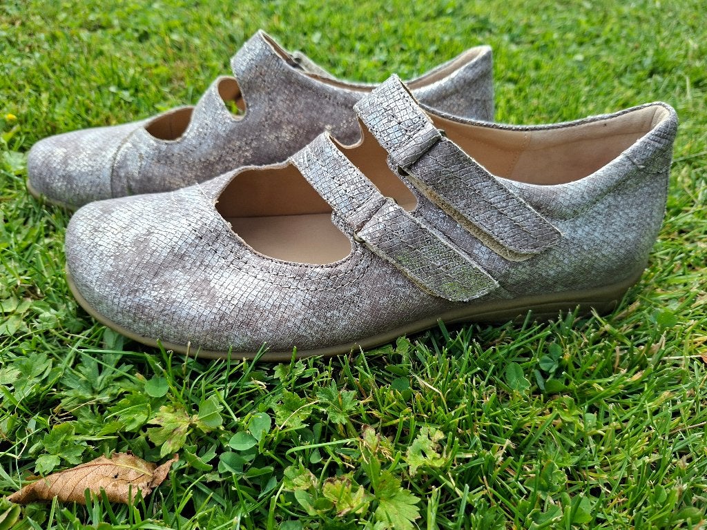 Mooie Durea schoenen maat G7 (= 40,5), Kleding | Dames, Durea, Overige kleuren, Ophalen of Verzenden, Sneakers of Gympen