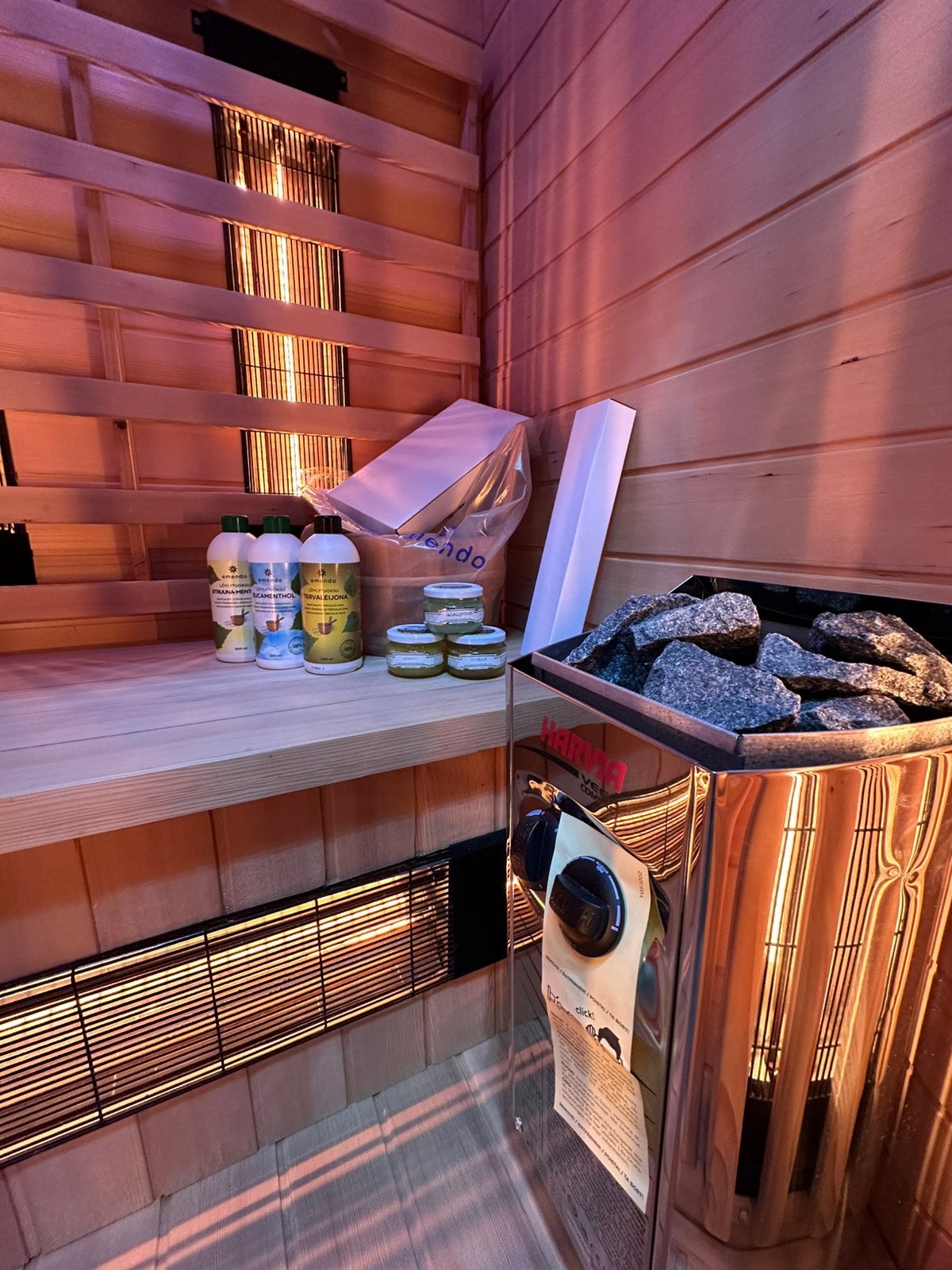 Combi Sauna | Infrarood + Finse kachel | Normaal stopcontact, Sport en Fitness, Info@inner-stillness.nl, Fins of Traditioneel